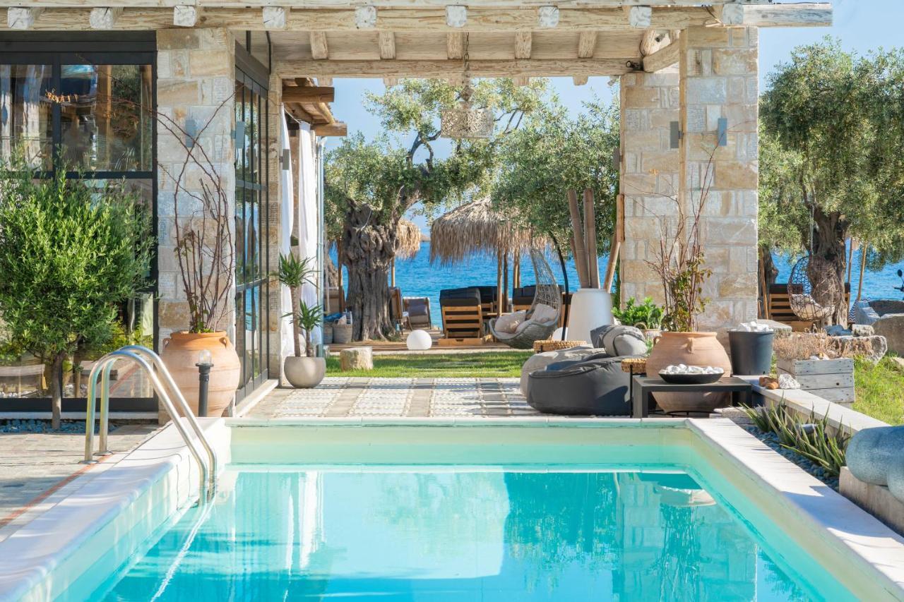 By The Sea Luxury Suites Limenas  Eksteriør billede