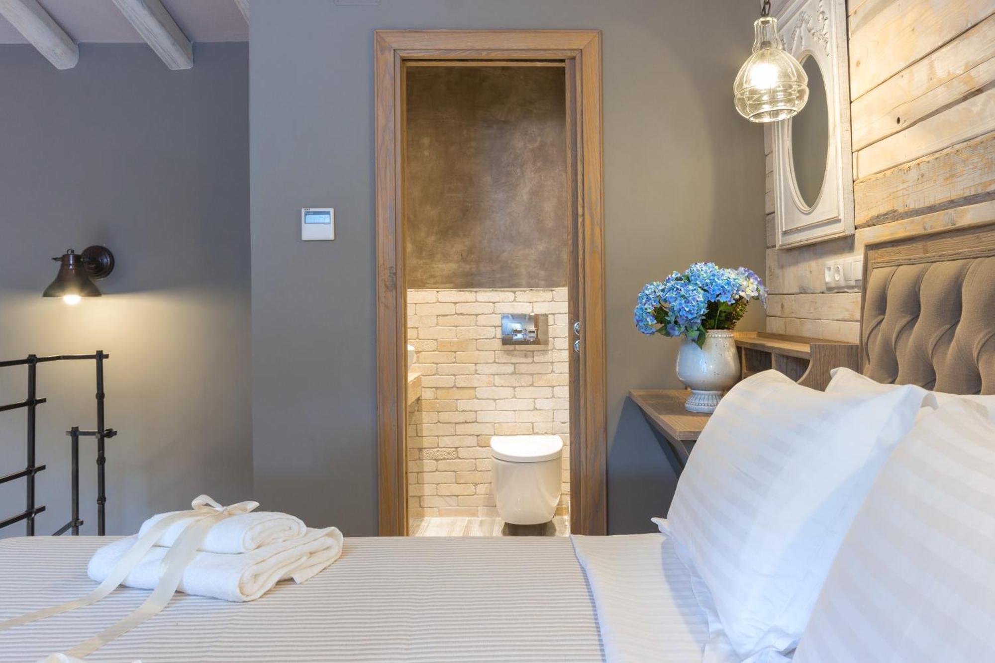 By The Sea Luxury Suites Limenas  Eksteriør billede